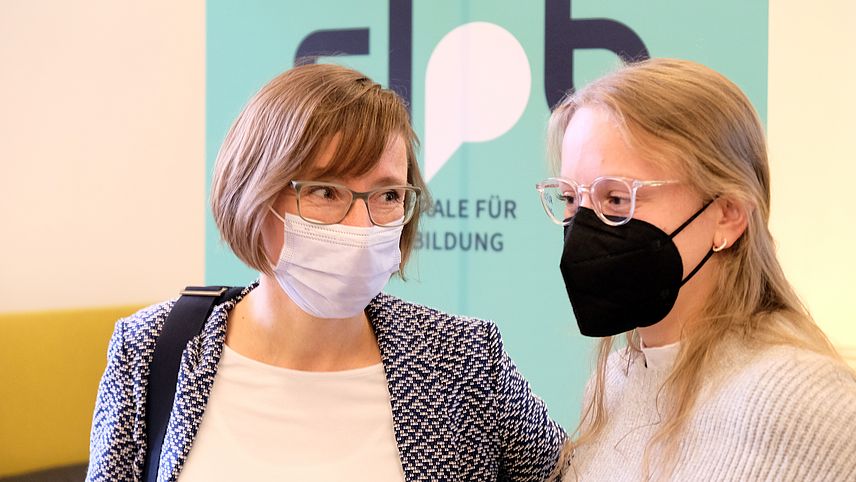 Pressekonferenz Medienkompetenzstudie Öffnet sich bei Klick vergrößert