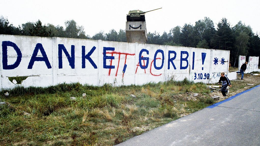 3.Oktober 1990, Foto: Boris Babanov, RIA Novosti archive, wikimedia commons Verlinkung zu Der Weg zur deutschen Einheit