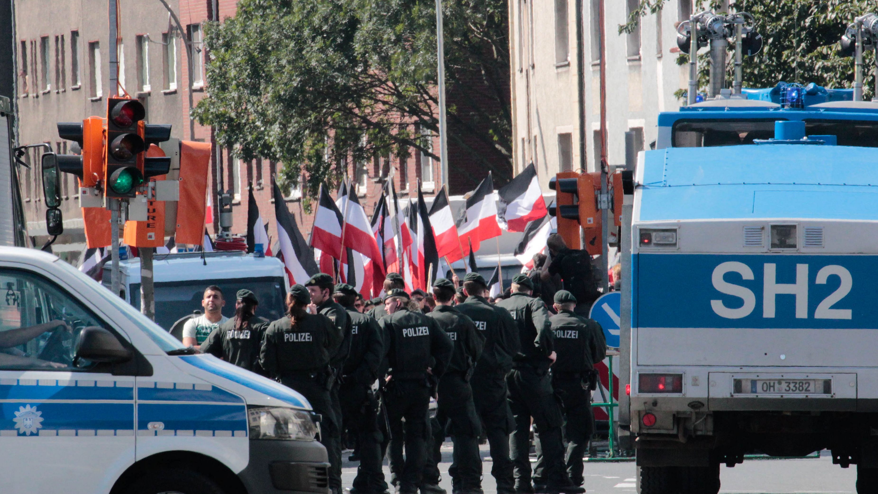 Demonstration Dortmund Verlinkung zu Politischer Extremismus